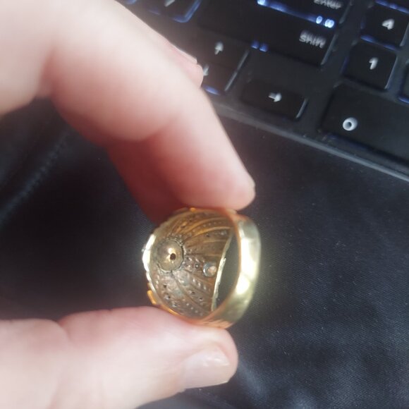 14k gold and genuine diamond ring, size 6 - Picture 10 of 16